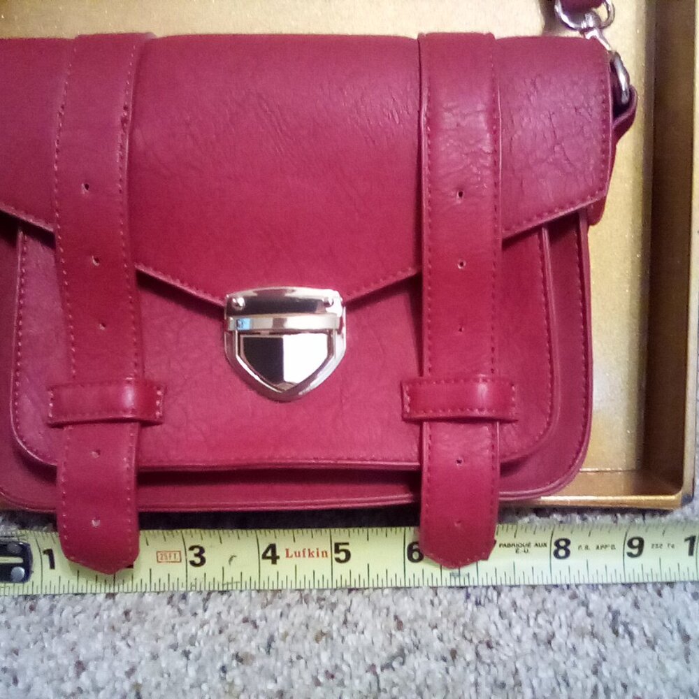 Cross body - Picture 2 of 7